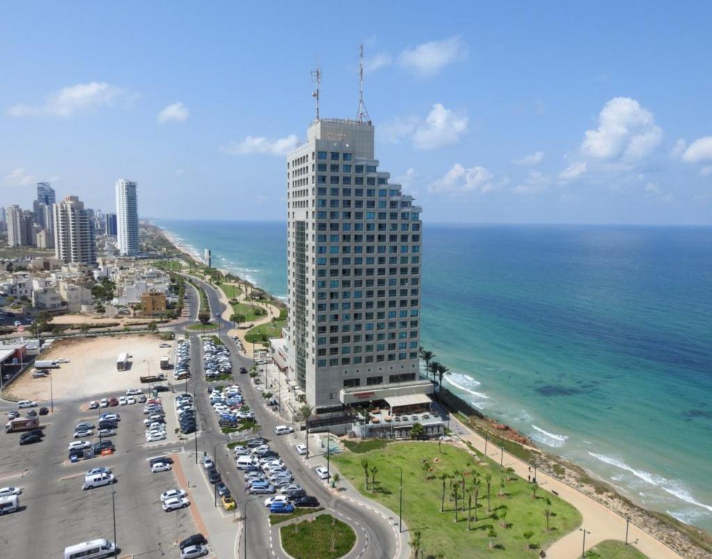 Carmel Holiday Apartments Netanya Exterior photo